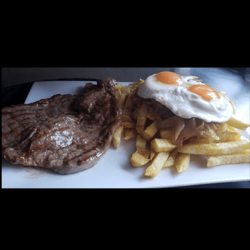 Bistec de lomo a lo pobre con papas y huevo