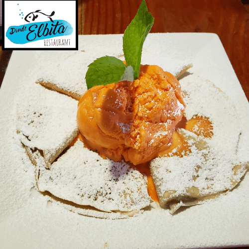 Panqueque Celestino con crema y helado
